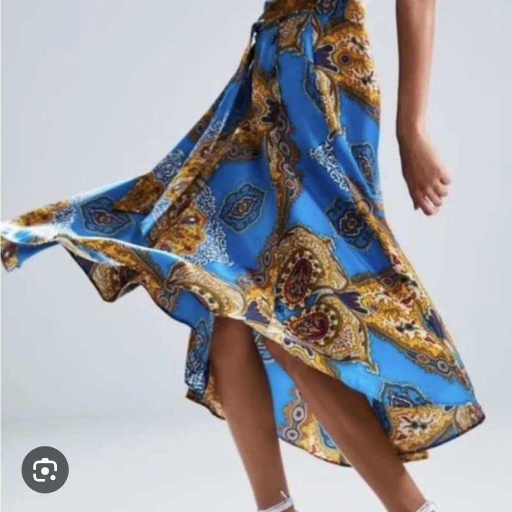 ZARA blue and gold Paisley Print Satin Midi Skirt with belt and buttons